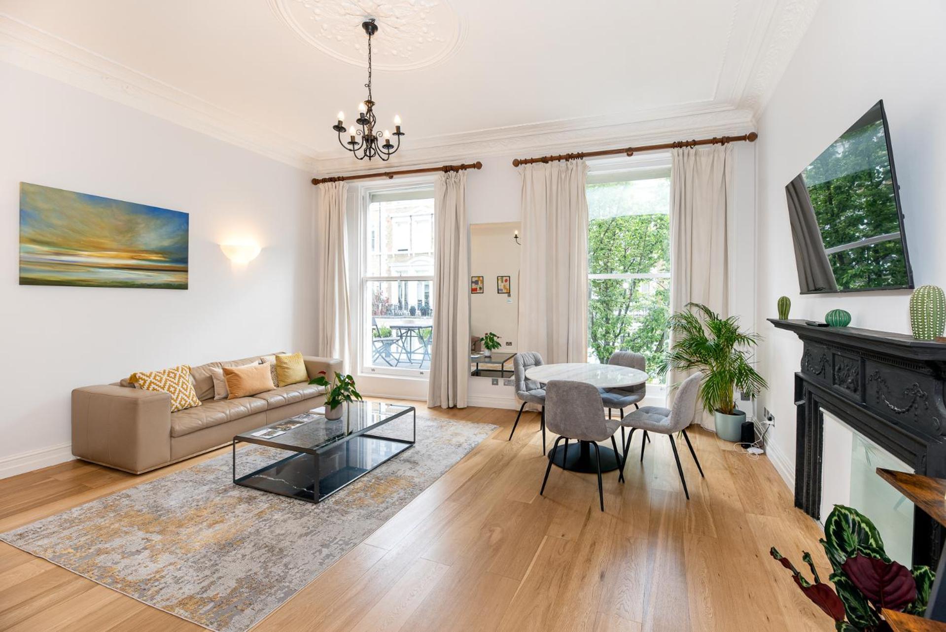 2-Bedroom Victorian Apartment In Kensington Лондон Экстерьер фото